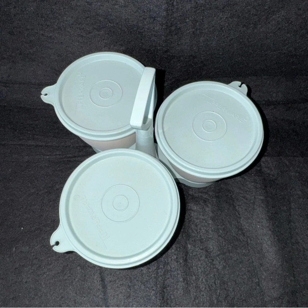 Vintage Tupperware 3 Container Condiment Set Caddy #757-4 w/ Blue Lids